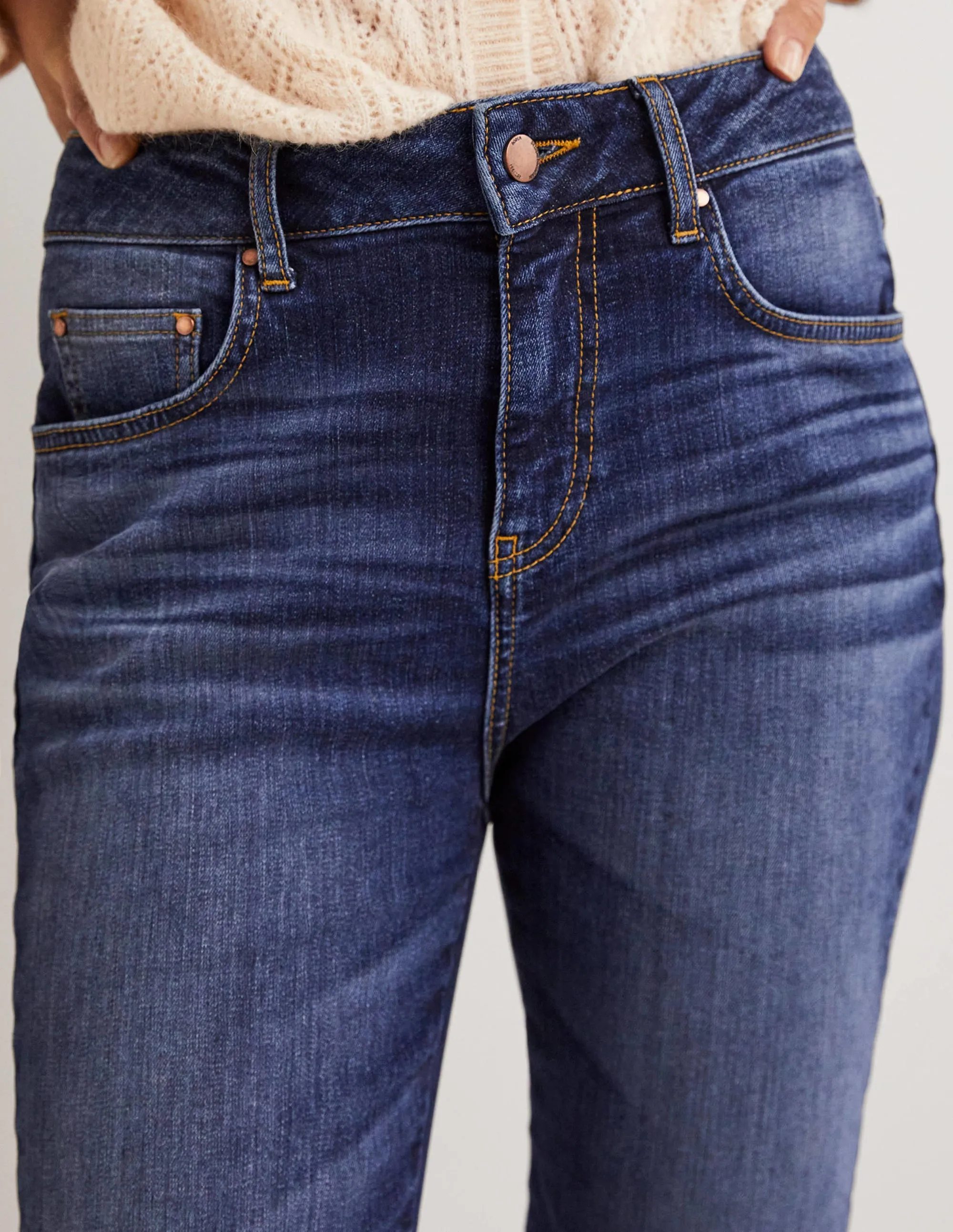 Fitted Cropped Flare Jeans-Dark Vintage