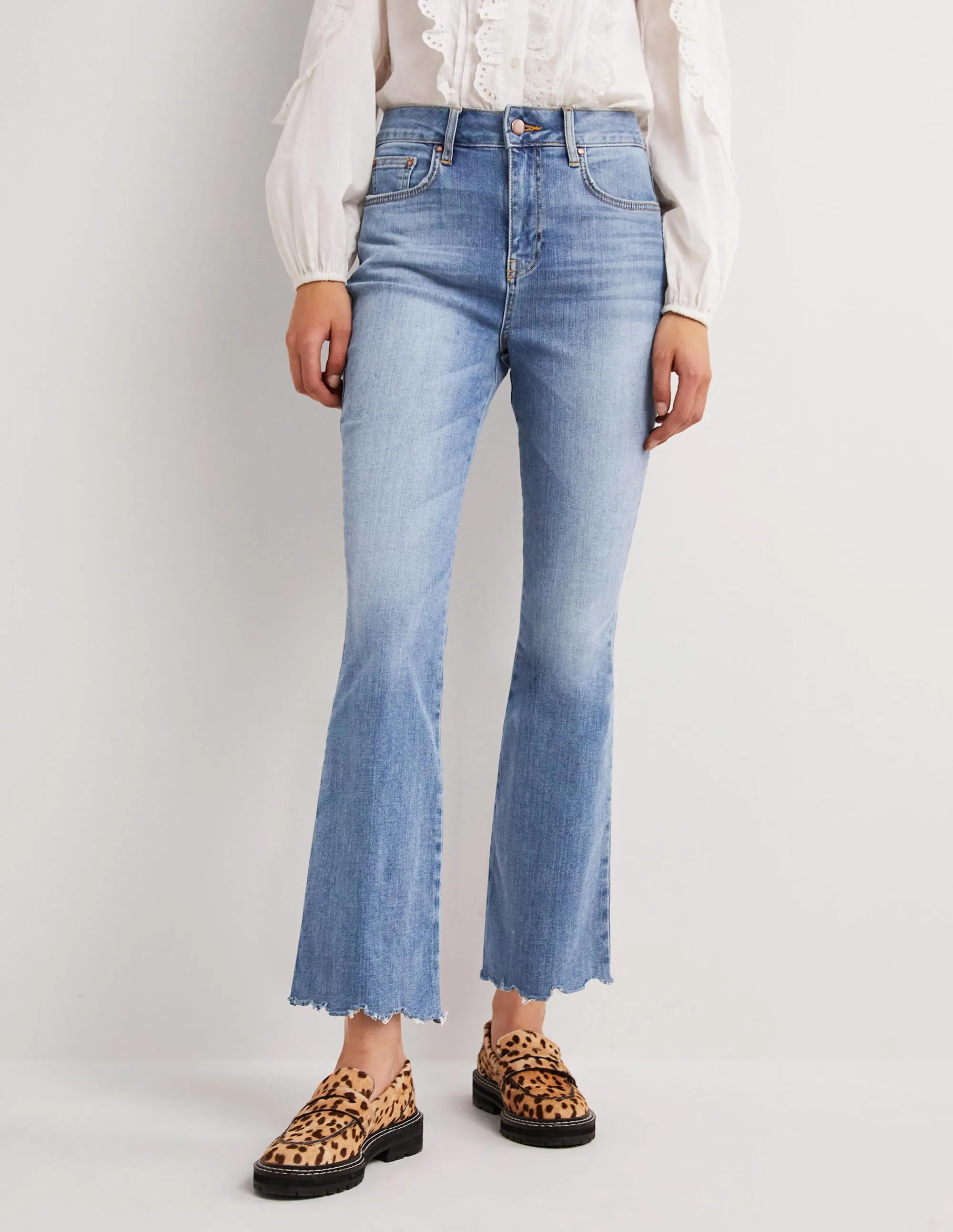 Fitted Cropped Flare Jeans-Light Vintage