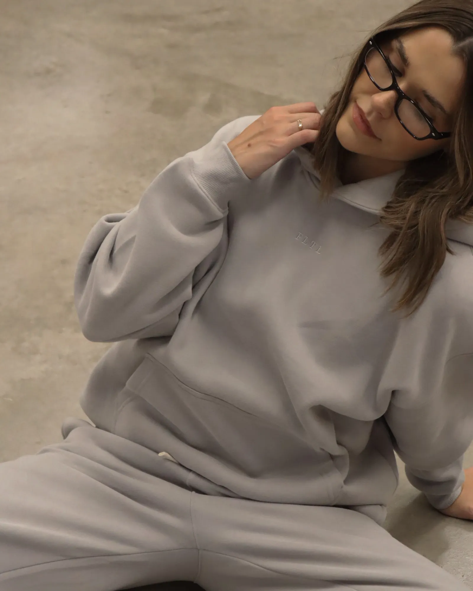 LUXEFLEECE™ HOODIE (VINTAGE GREY)