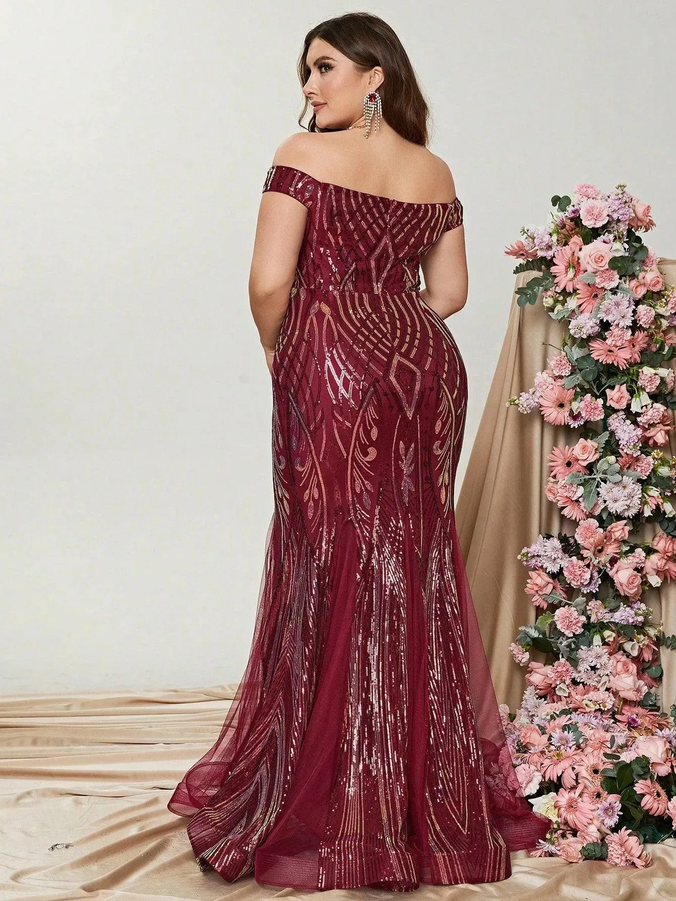Plus Off Shoulder Sleeveless Mesh Insert Mermaid Dress
